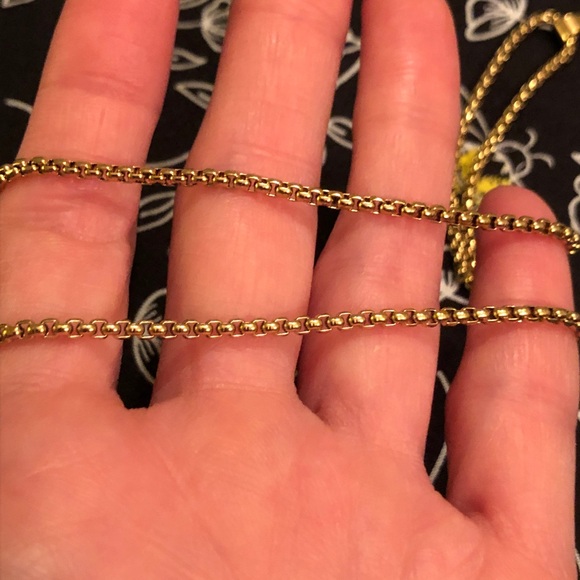 Gold Tone Guitar Pendant Necklace - Picture 4 of 9